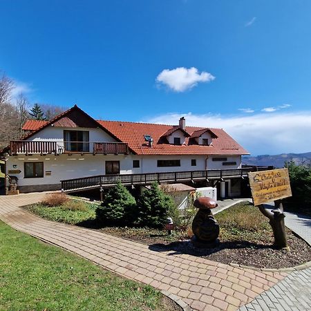 Wellness Hotel Chata Jana Lopenik Bagian luar foto
